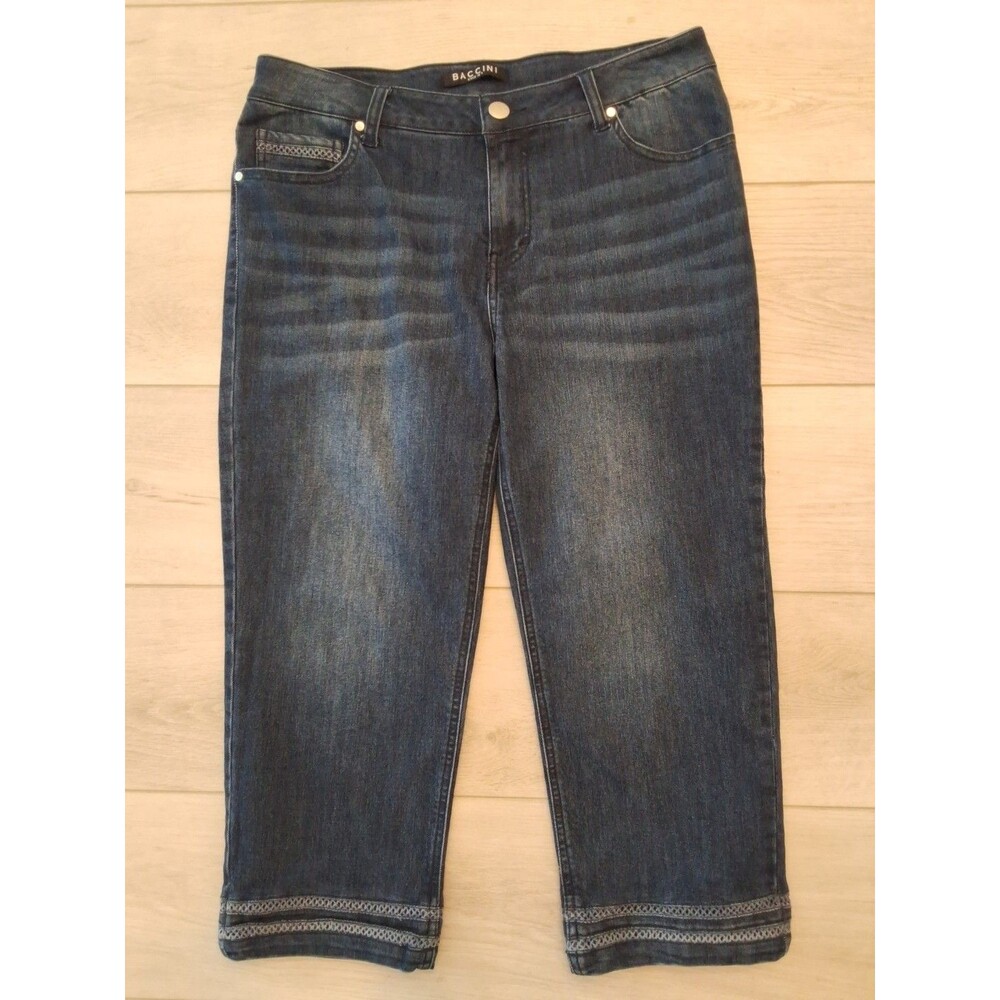 Baccini Capri Embroidered Cuff Cropped Jeans Womens 10 Dark Wash